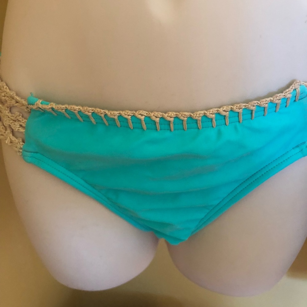Bikini Lab Bikini - Picture 4 of 7